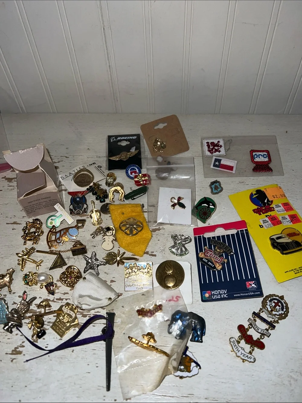Lot of vintage pins advertising gold filled